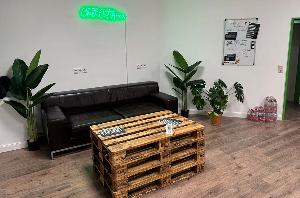 fitplus_Fitnessstudio Taucha Eingang