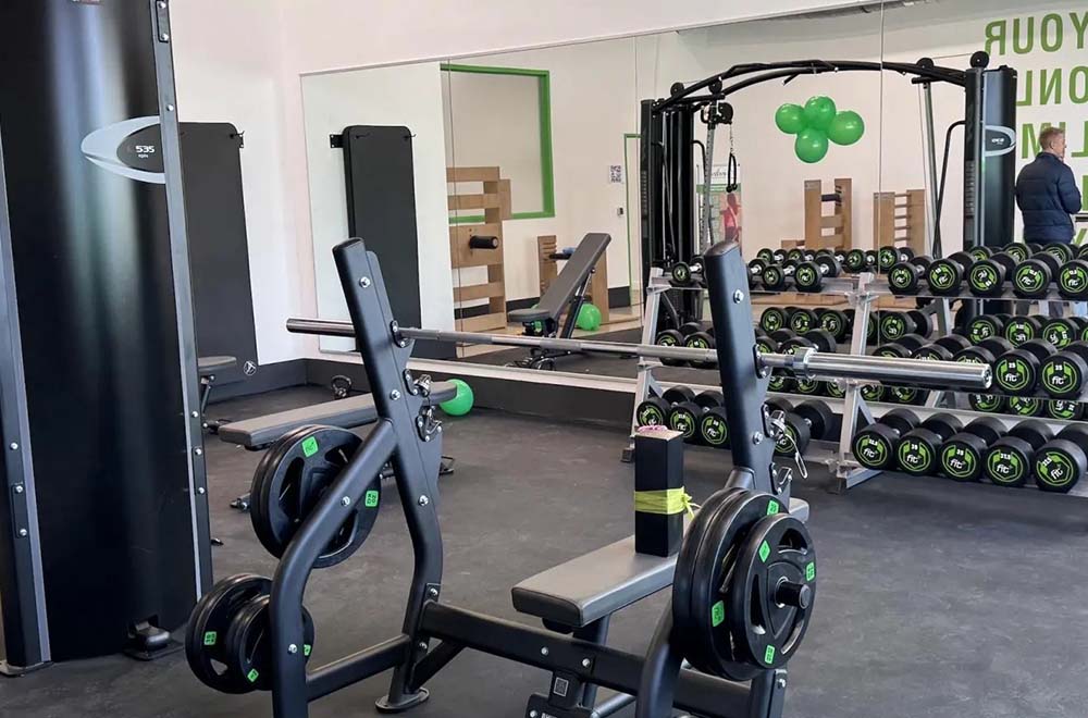 fitplus_Fitnessstudio Taucha Freihanteltraining